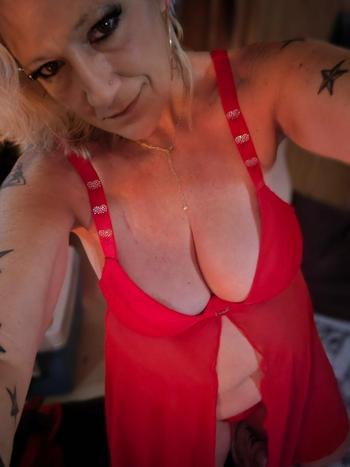 Raven, 47  female escort, Palm Bay