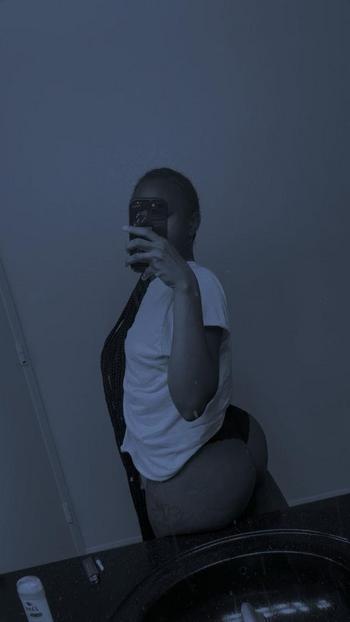 Bri, 23  female escort, Palm Bay